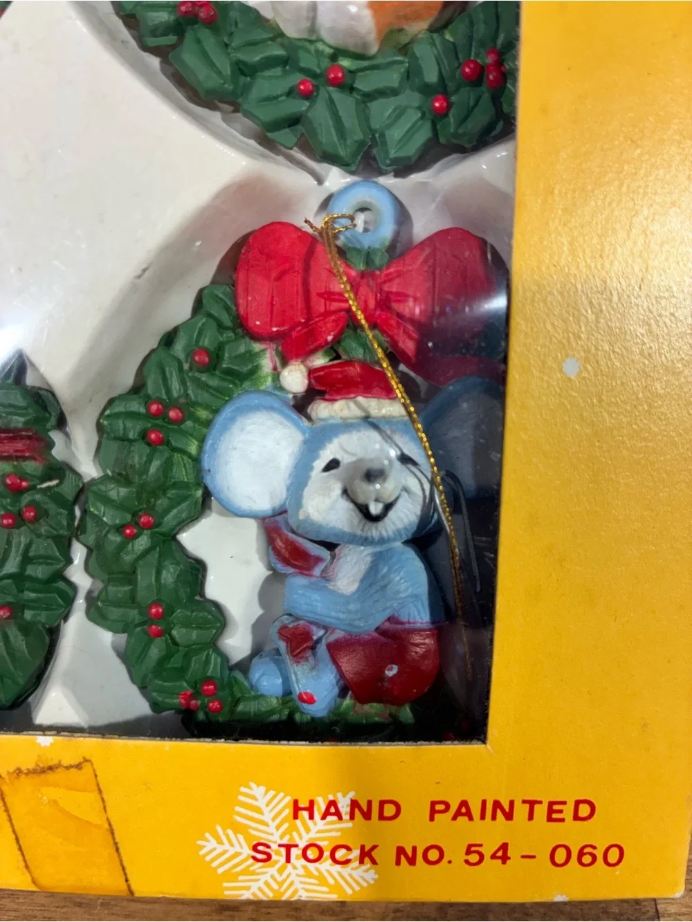 Vintage Critter Wreath Ornaments Set 4 Hand Painted Resin Christmas #54-060